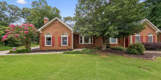 Updated 2BR/2BA Townhome in Convenient East Athens Location Gallery 1