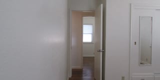 1456 E Elm Street Gallery 18