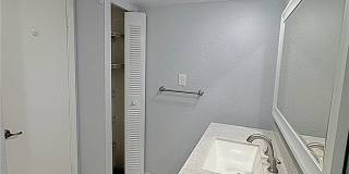 660 ISLAND WAY Gallery 24