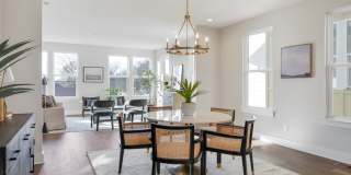Beautiful Charlotte Park Townhome With Two Car Garage Gallery 4