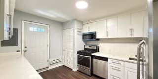 3511 Dickens Gallery 7