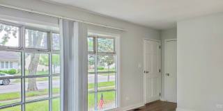 720 Country Lane S Gallery 10