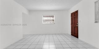 321 SW 1st Ct Gallery 21