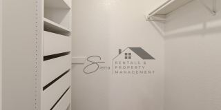 LIMITED-TIME MOVE-IN SPECIAL: Receive two weeks of free rent with an approved application and lease start by August 15th! Gallery 17