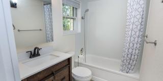 Charming Multi-Unit Living in Prime Northeast Salem Location Charming Multi-Unit Living in Prime Northeast Salem Location Gallery 16