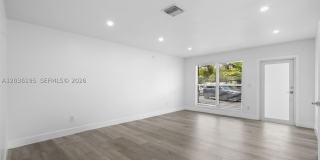 5130 NE 17th Ter Gallery 4