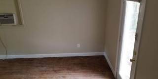 7 Mindoro Cir Pensacola, fl | MOVE IN SPECIAL: HALF OFF first full month of rent!!! Gallery 11