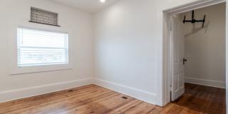 305 Main St Gallery 17