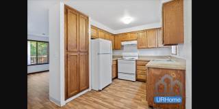 2-Bedroom Apartment in East Portland | Garage Parking | Pet-Friendly Gallery 1