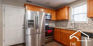 1530 North Greenview Gallery 1