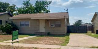 Available November - Cute 3 bed/1 bath! Gallery 3