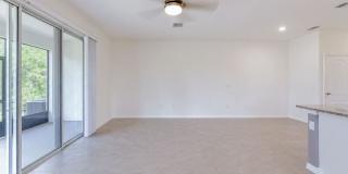 Like-New End-Unit 3 Bedroom Townhome Gallery 17