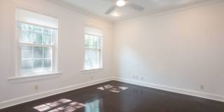 Adorable Enfield Home With Detached Studio Garage Gallery 32