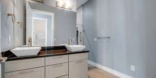 Modern Loft Near HCA & TMH With Lake Frontage Gallery 18