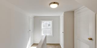 Newly Renovated 3BR/1BTH with Loft for Rent! Gallery 28