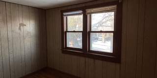 3 BR/1 BA Single-Family Home in St. Paul! Gallery 30