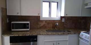 Highlands 1 Bedroom 1 Bath w/ Yard and Laundry! Gallery 83