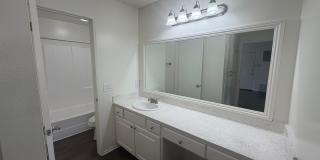 171 Mariposa Apartments Gallery 12