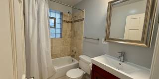 1350 N LEAVITT Street Gallery 3