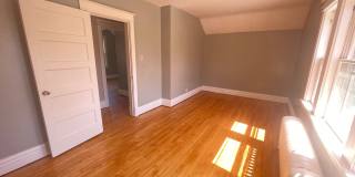 Three Bedroom East Hillside Home Gallery 15