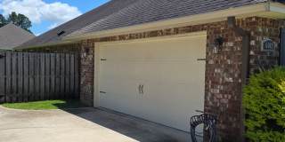 Spacious 3-Bedroom Home - Stonechase Gallery 4