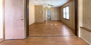 *AVAILABLE NOW!* Cozy Three Bedroom Home! Gallery 36