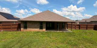 Beautiful 3 Bed / 2 Bath Home in Webb City – 1104 Lakeview Drive Gallery 20