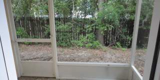 Beautiful 2 Bedroom, 2.5 Bath Condo in Desirable Isabella Park Gallery 12
