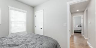 FURNISHED HOUSE! Short or Long Term! Large Newly Renovated Fully Furnished Modern 5 Bedroom Home with 3 Separate Living Rooms! Gallery 14