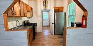 Charming NE Cottage! Gallery 11