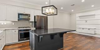 Luxury 3-Bed Townhouse in Hayward Just Built in 2019! Gallery 5