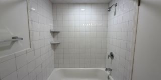 5424 Fifth Avenue Gallery 336