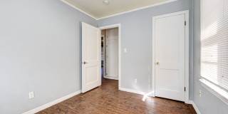 2144 Pearson Gallery 37
