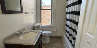 208 W Elizabeth St Gallery 19