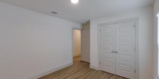 8118 Hendrick Dr Gallery 10