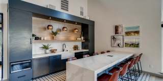 The Harlow Gallery 33