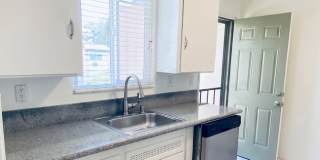 5700 Hazeltine Ave. Gallery 14