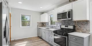 Updated House Available in Westwood-4 bedroom 2 bathroom! Gallery 7
