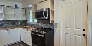 Charming 1-story Home with a Big Backyard Near Midtown Gallery 6