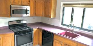 Perfectly Located 3 Bedroom W/ 2 Full Bathroom Home In Heart of North Allegheny School District Gallery 7