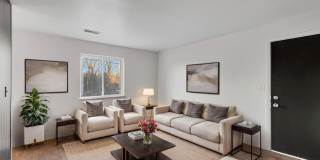 8 Bordeaux Dr Gallery 1