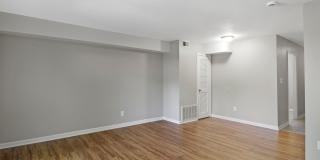 The Riverside Apartment Homes Gallery 7