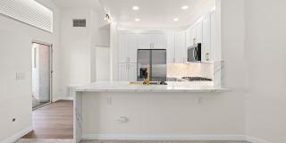 Newly renovated 2-bedroom UTC townhome in the coveted Andria of Renaissance at La Jolla community! Small pet ok! Gallery 12