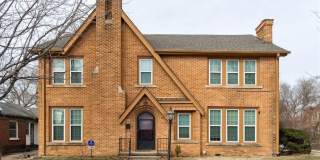 1905 N Brauer Avenue unit: 1501 Gallery 1