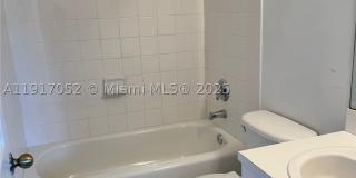 4100 NE 24 Drive Gallery 10