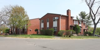 Willowcrest Apartments Gallery 25