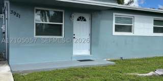 3921 SW 31st Dr Gallery 1