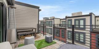 607 SLADE Court Gallery 23