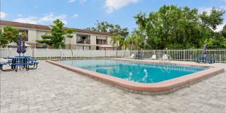 Spacious 4 Bed Condo Gallery 33