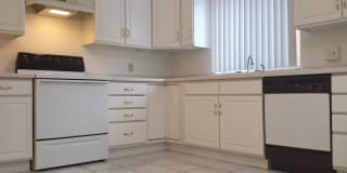 Como Lakes Apartments Gallery 5